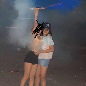 Meet your Posher, Camila